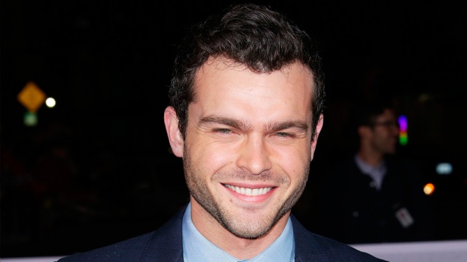alden-ehrenreich